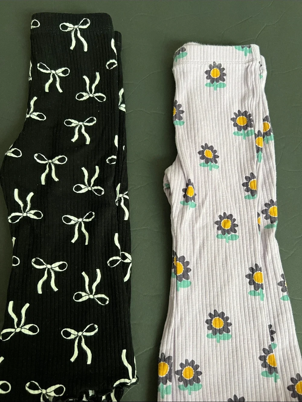 jumping beans Black Bow & Light Gray Daisy Ribbed Tights